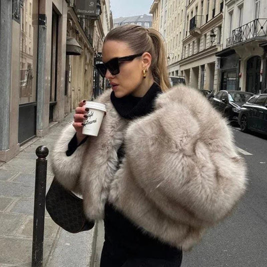 Iconic Street Fashion Week Luxury Brand Gardient Cropped Faux Fur Coat Women Winter Hot Fluffy  Jacket